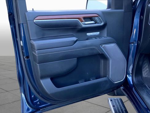 Used 2023 GMC Sierra 1500 Denali w/ Denali Reserve Package AWD/4WD image 19