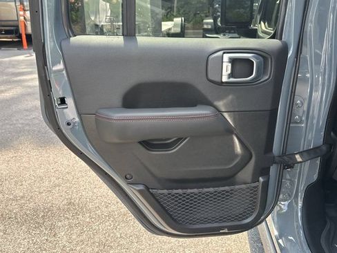 New 2026 Jeep Gladiator Sport AWD/4WD image 18