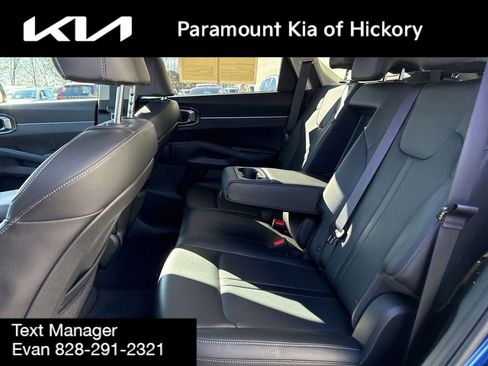 Used 2023 Kia Sorento S w/ Panoramic Sunroof Package image 15