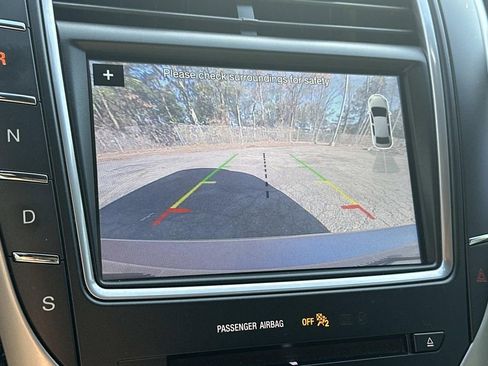 Used 2017 Lincoln MKX Select w/ Select Plus Package image 31