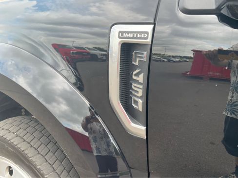 Used 2022 Ford F450 Limited w/ FX4 Off-Road Package image 10
