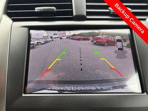 Used 2020 Ford Fusion SE FWD image 20