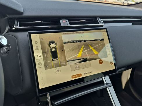 New 2026 Land Rover Range Rover Velar S AWD/4WD image 29