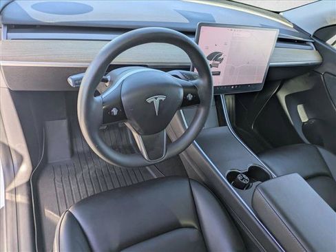 Used 2021 Tesla Model Y Long Range AWD/4WD image 10