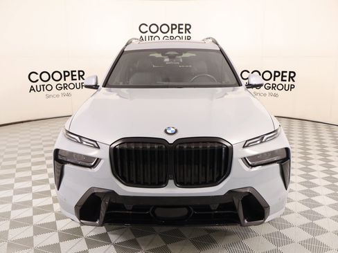 Used 2026 BMW X7 xDrive40i AWD/4WD image 9