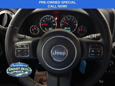 Used 2017 Jeep Wrangler Unlimited Sahara w/ Connectivity Group image 8