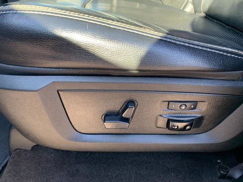 Used 2017 RAM 1500 Laramie w/ Convenience Group AWD/4WD image 14