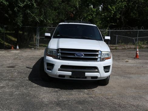 Used 2017 Ford Expedition Limited w/ Equipment Group 301A RWD image 8