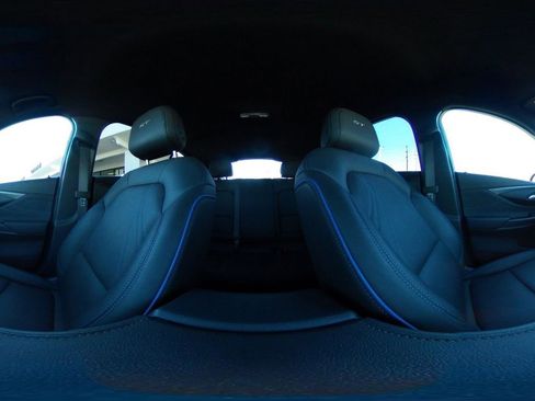 Used 2025 Buick Envista Sport Touring image 42