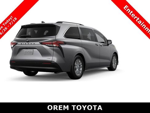 New 2026 Toyota Sienna XLE FWD image 9