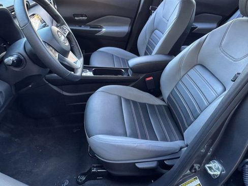 Used 2023 Nissan Kicks SR w/ SR Premium Package image 19