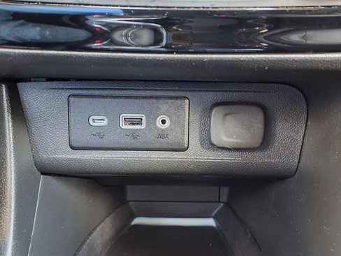 Used 2023 Buick Encore GX Select w/ Experience Buick Package FWD image 9