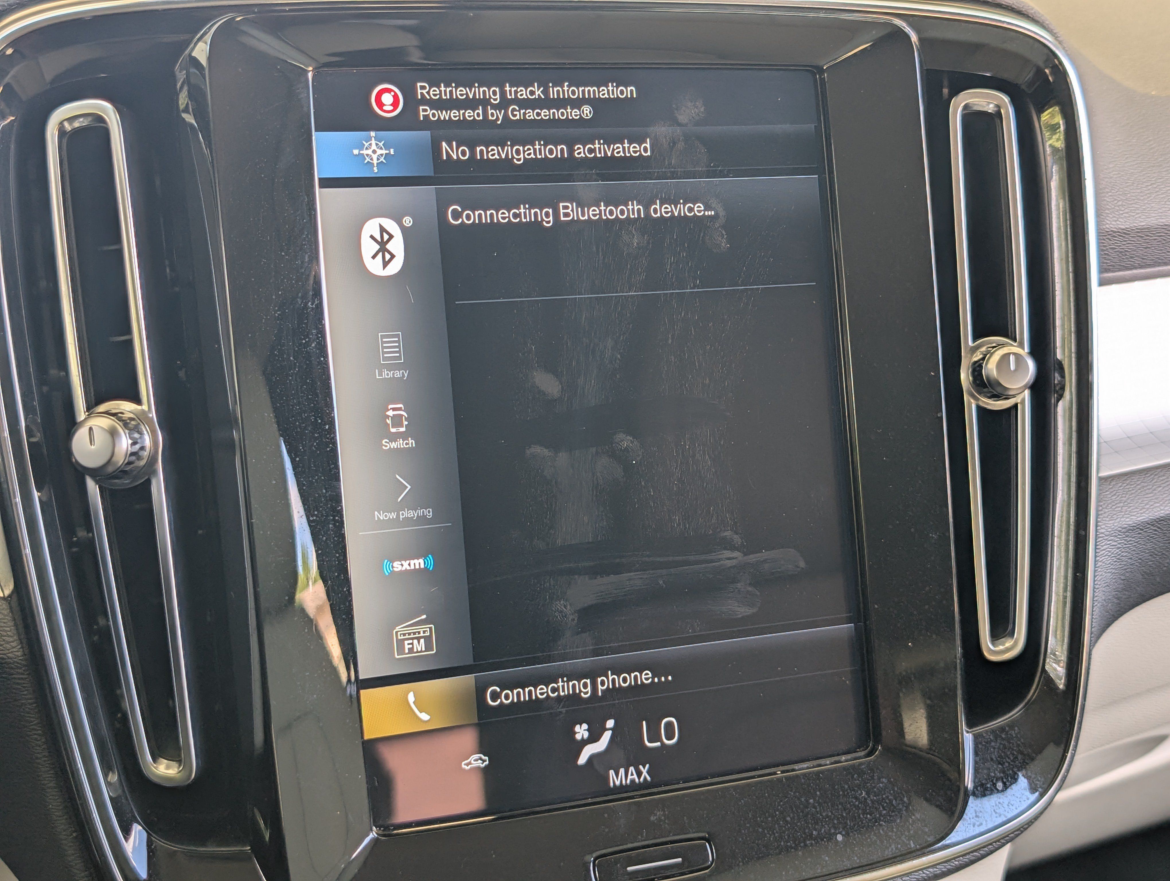 Used 2021 Volvo XC40 T4 Momentum FWD image 29