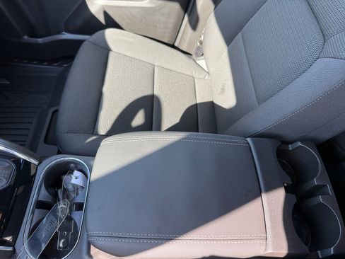 New 2026 GMC Canyon Elevation w/ Convenience Package image 14