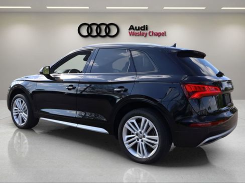 Used 2018 Audi Q5 2.0T Premium Plus w/ Premium Plus Package image 3