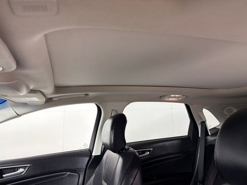 Used 2019 Ford Edge Titanium w/ Equipment Group 301A AWD/4WD image 14