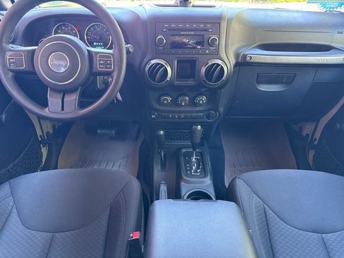 Used 2017 Jeep Wrangler Unlimited Sport w/ Trailer Tow Group AWD/4WD image 17