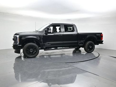 New 2026 Ford F250 Lariat w/ Black Appearance Package AWD/4WD image 7