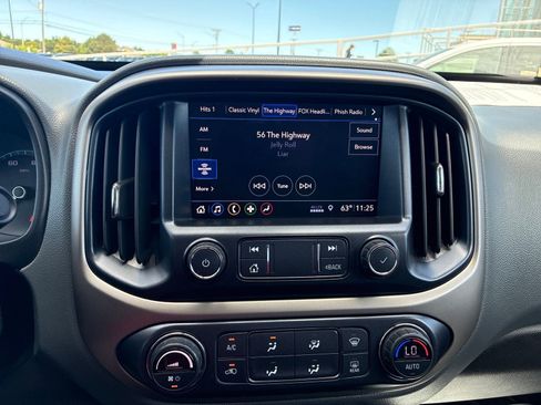 Used 2019 Chevrolet Colorado Z71 AWD/4WD image 21