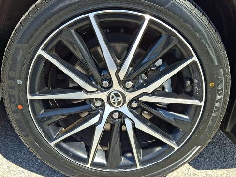 Used 2024 Toyota Camry SE FWD image 8