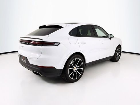 Certified 2025 Porsche Cayenne Coupe image 7