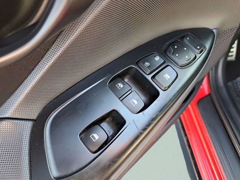 Used 2020 Hyundai Veloster Turbo Ultimate image 8