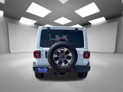 Used 2019 Jeep Wrangler Unlimited Sahara w/ Advanced Safety Group image 5