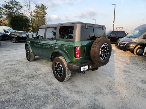 Used 2025 Ford Bronco Outer Banks image 3