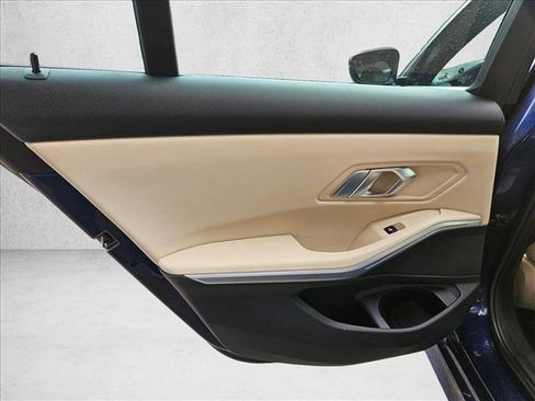 Used 2020 BMW 330i Sedan w/ Convenience Package image 19