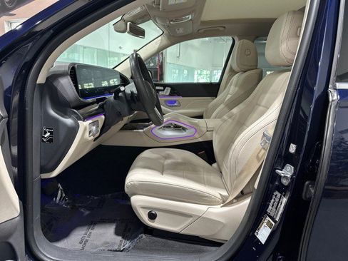 Used 2020 Mercedes-Benz GLS 450 4MATIC image 35