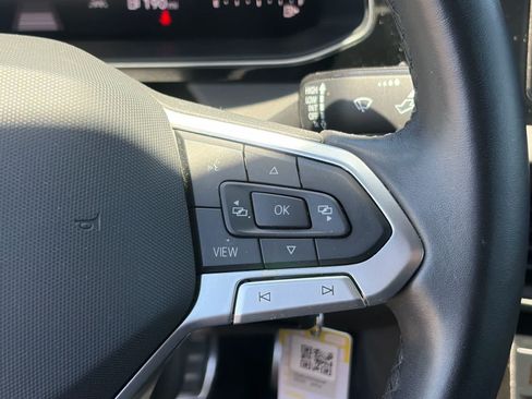Used 2025 Volkswagen Jetta Sport FWD image 9