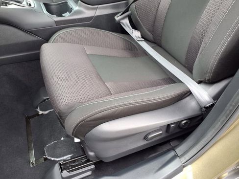 Used 2025 Subaru Outback Premium w/ Popular Package #1A image 24