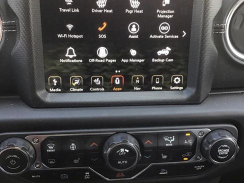 Used 2023 Jeep Wrangler Unlimited Sahara w/ Cold Weather Group AWD/4WD image 11
