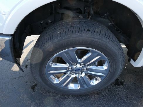 Used 2019 Ford F150 Lariat w/ Equipment Group 502A Luxury image 10