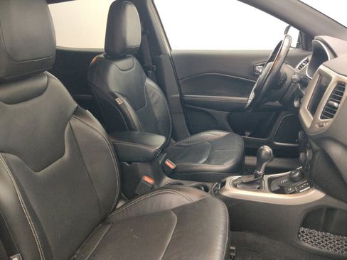 Used 2021 Jeep Compass Latitude w/ Sun and Sound Group AWD/4WD image 21