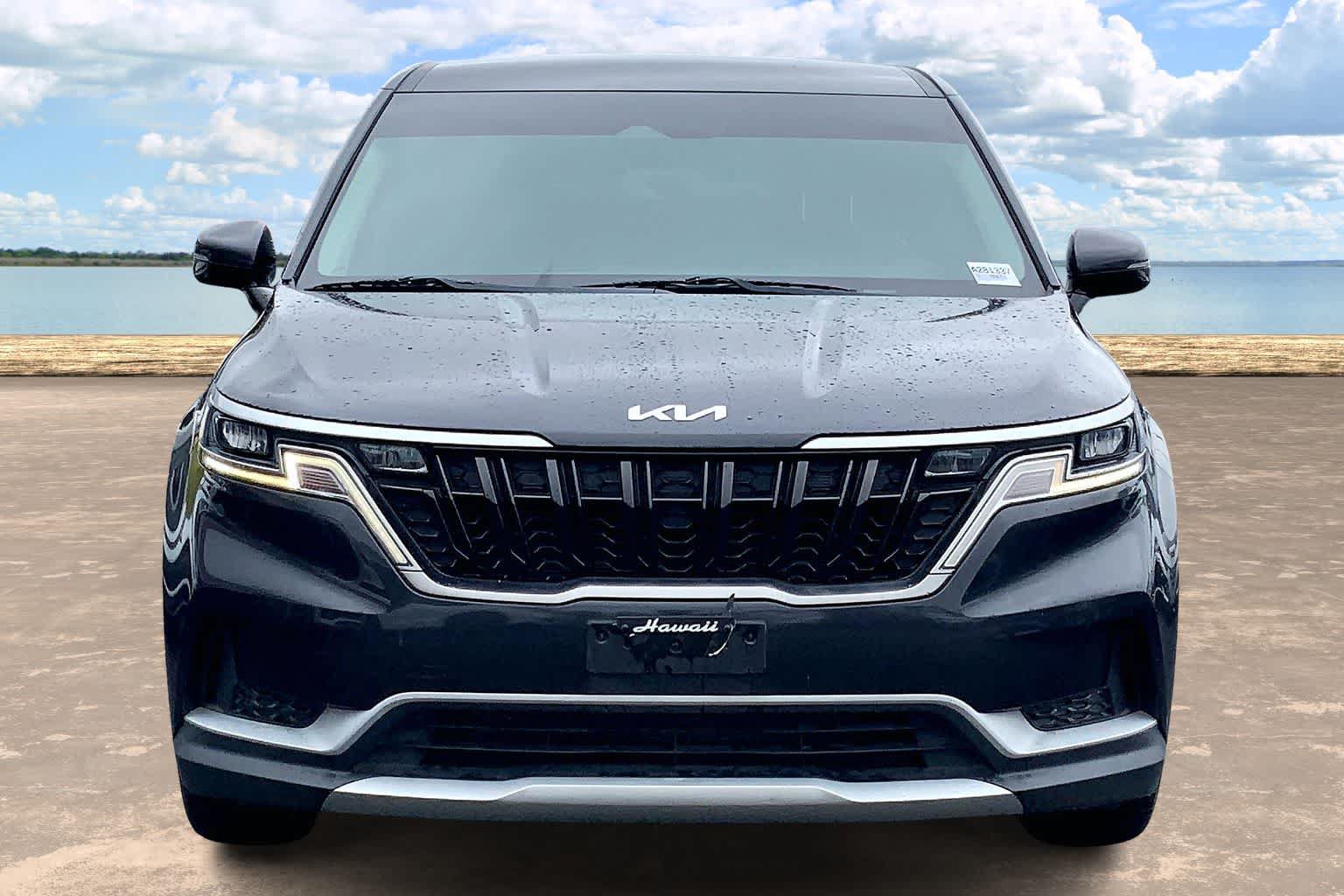 Used 2023 Kia Carnival LX FWD image 6