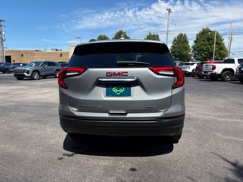 Used 2023 GMC Terrain SLE w/ Driver Convenience Package AWD/4WD image 5