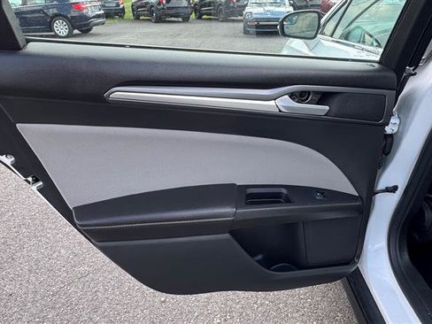 Used 2015 Ford Fusion S FWD image 33
