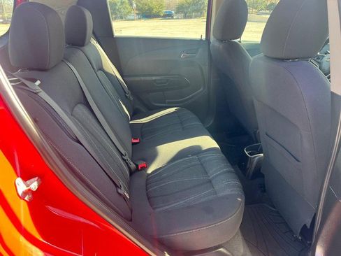 Used 2015 Chevrolet Sonic LT image 11