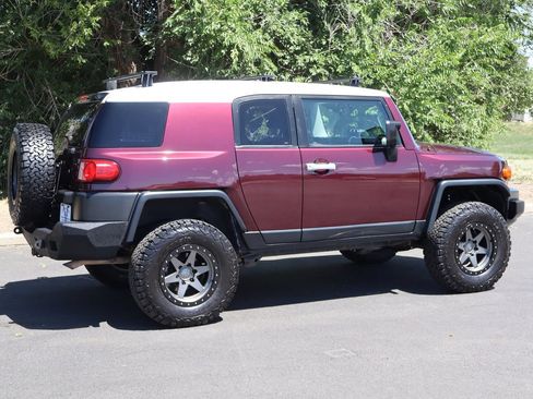 Used 2007 Toyota FJ Cruiser 4WD image 4
