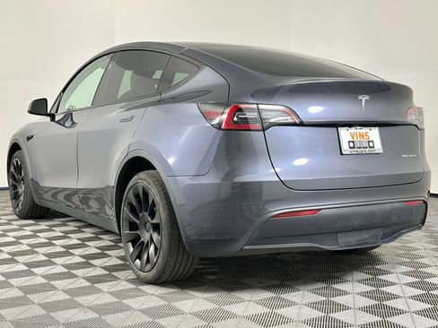 Used 2023 Tesla Model Y Long Range image 38