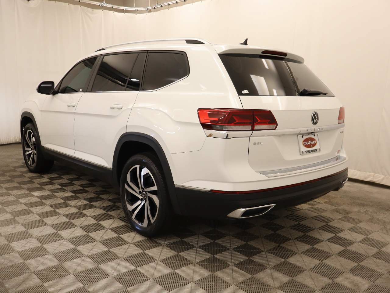 Used 2023 Volkswagen Atlas SEL AWD/4WD image 3