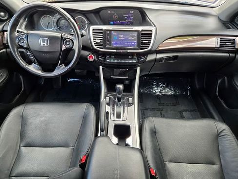 Used 2017 Honda Accord EX-L image 12