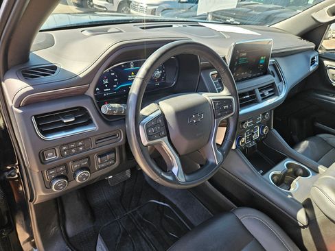 Used 2024 Chevrolet Tahoe Z71 w/ Z71 Off-Road Package AWD/4WD image 14