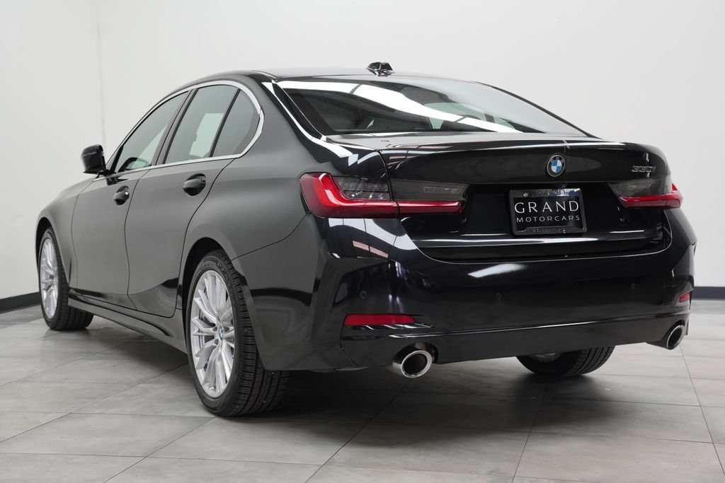 Used 2024 BMW 330i Sedan w/ Convenience Package RWD image 12