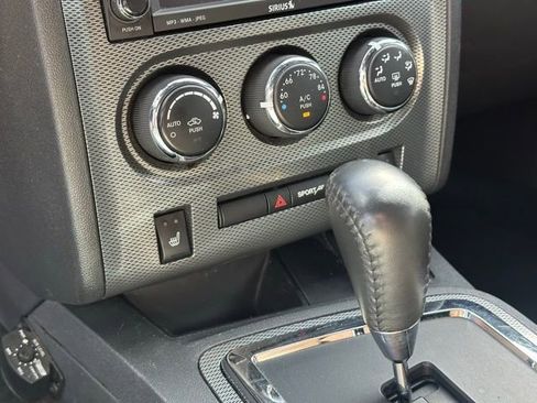 Used 2013 Dodge Challenger R/T Plus image 9