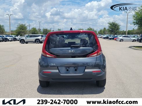 Certified 2021 Kia Soul LX FWD image 5