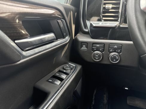 Used 2025 Chevrolet Silverado 1500 LT w/ Work Truck Package AWD/4WD image 13