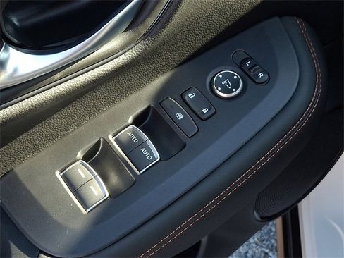 Certified 2026 Honda HR-V Sport image 27