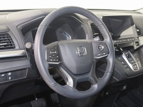 Used 2023 Honda Odyssey EX-L image 6